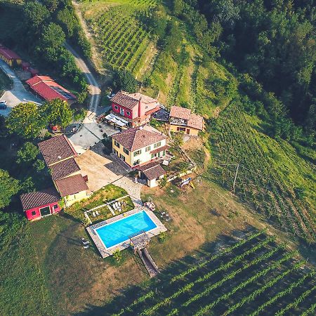 Tenuta Monteoliveto - Family Cottage - Agriturismo Nelle Langhe Vesime Kültér fotó