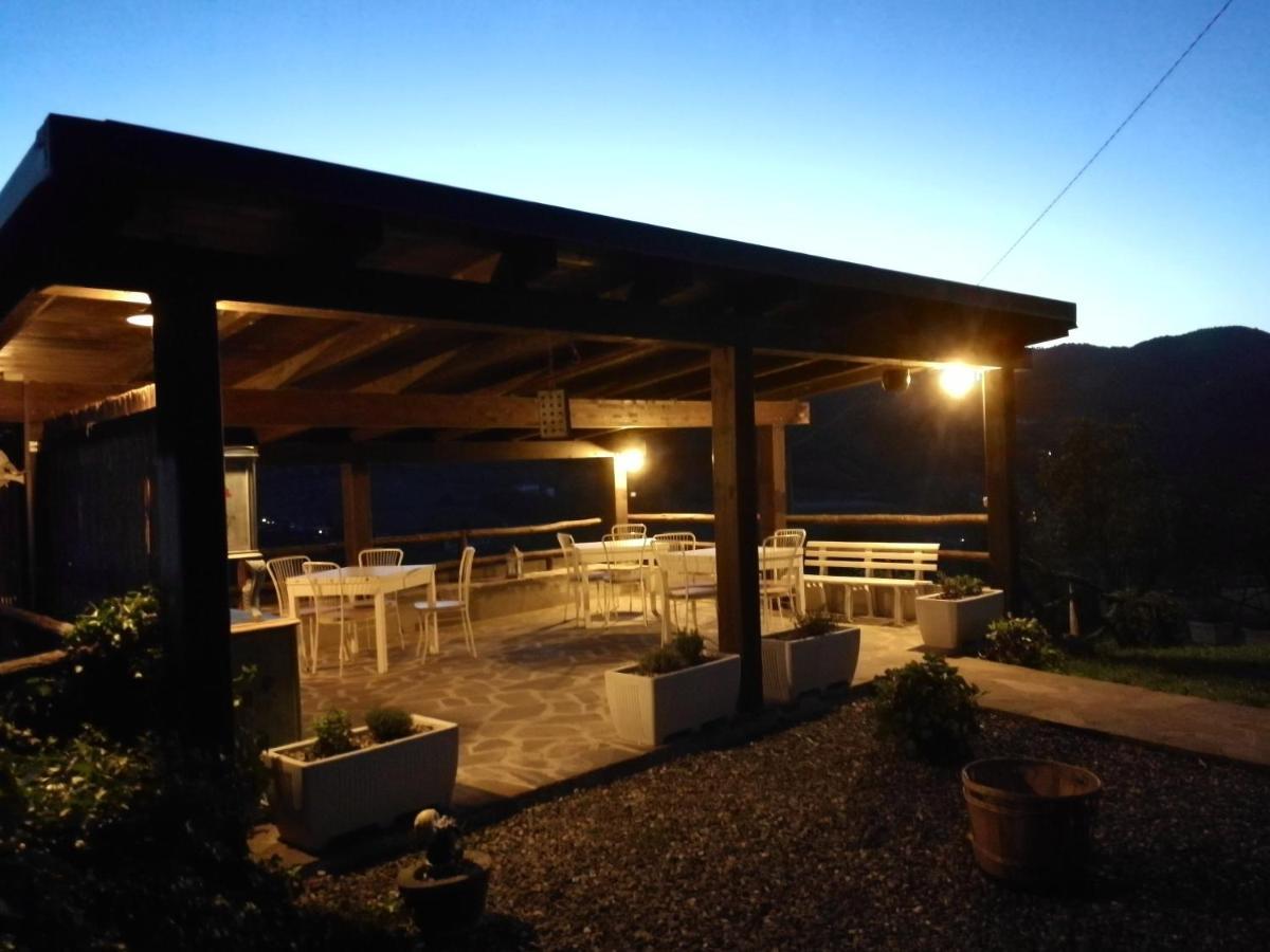 Tenuta Monteoliveto - Family Cottage - Agriturismo Nelle Langhe Vesime Kültér fotó